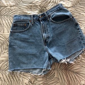 Vintage high waisted jeans